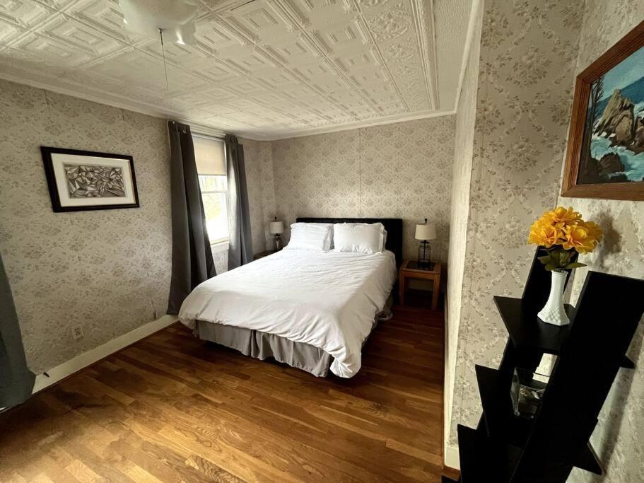 Cute 6-Bedroom Getaway In The Heart Of Littleton Ngoại thất bức ảnh